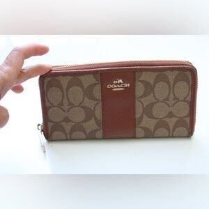 Coach accordion zip wallet